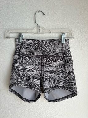 lululemon athletica gray & White Textured Print Athletic Shorts